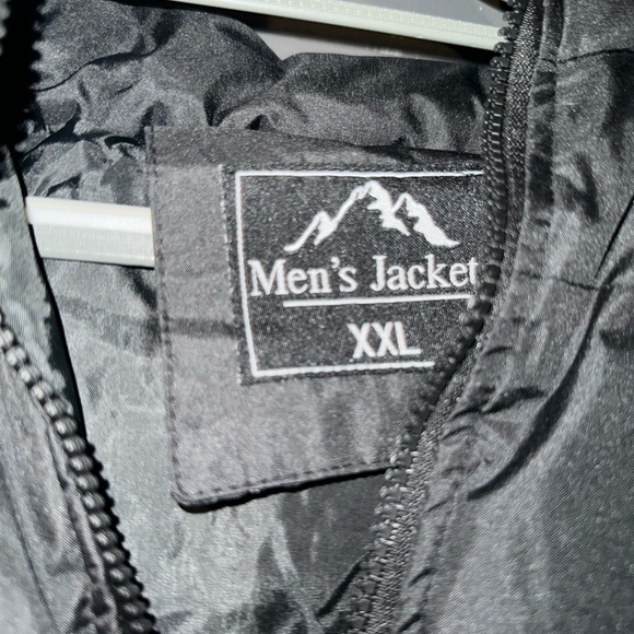 MENS PUFFER COAT NEW - Picture 4 of 4